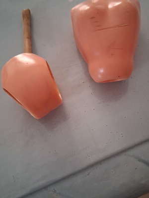 Sindy Pedigree torso used, basin