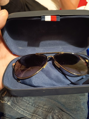 Tommy Hilfiger sunglasses like new