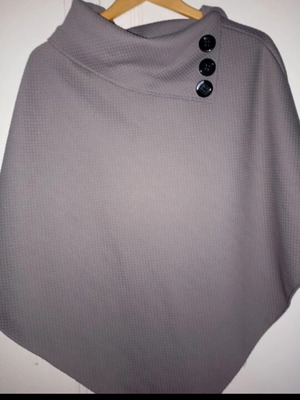 Women's poncho like new, gray, asymmetric with buttons
