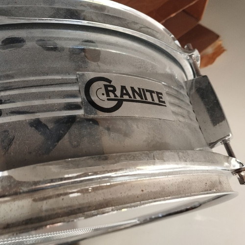 Granite marching snare drum 14"x5" like new