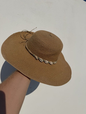 Straw hat brown used