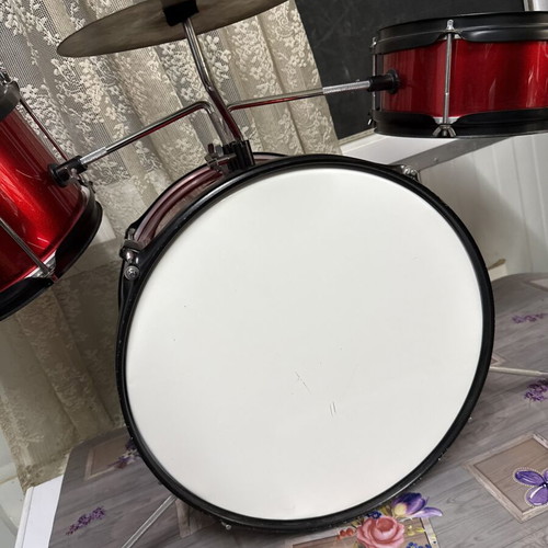 Children's drum set red, used, very good condition