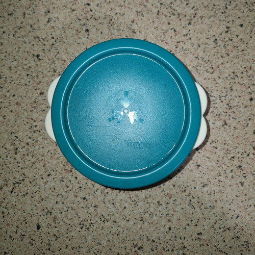 Tupperware σετ 3 μπολ 700ml σαν καινούργιο, σε διάφορα χρώματα
