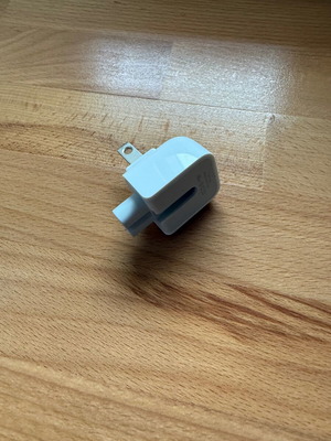 Apple Γνήσιος αντάπτορας πρίζας USA Plug για MacBook Pro και Air σαν καινούργιο
