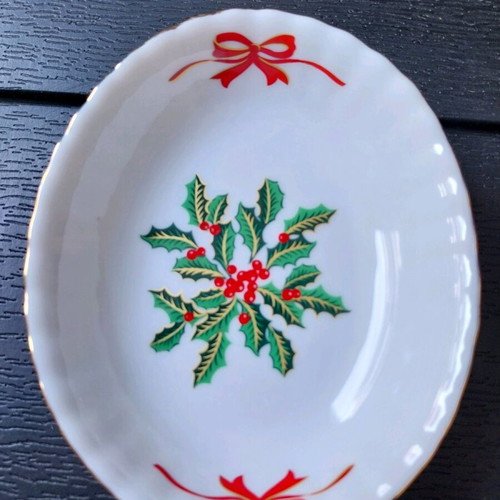 Set of 6 porcelain plates with Christmas motif, Germany