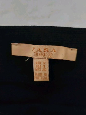 Πενσιλ μαύρη φούστα, zara