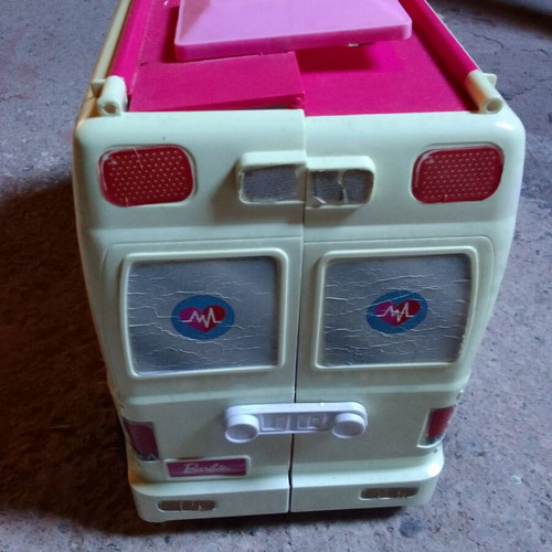 Barbie ambulance used with siren sound