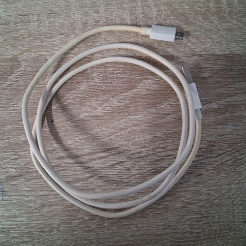 Micro USB cables used, pack of 4 for charging and data transfer