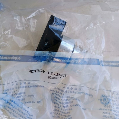 Schneider Electric Switch Heads Φ22 3-Position Black Reset ZB2BJ5C new pack of 10