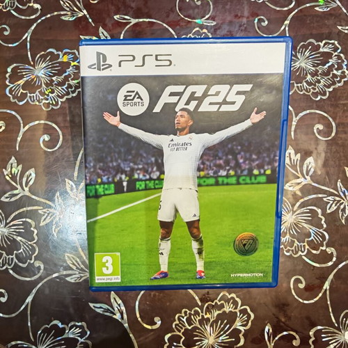 FIFA 25 PS5 game