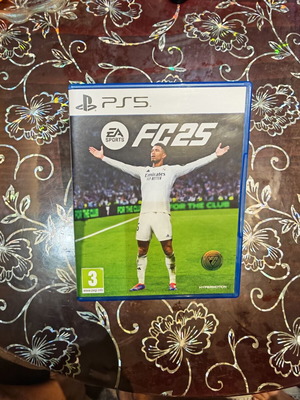 FIFA 25 PS5 game