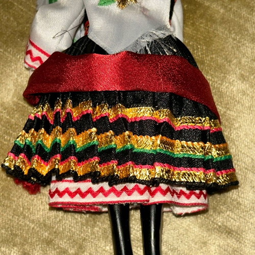 Traditional doll like new, 18cm height