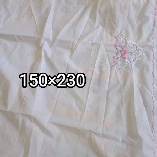 Bed sheet like new with beautiful embroidery