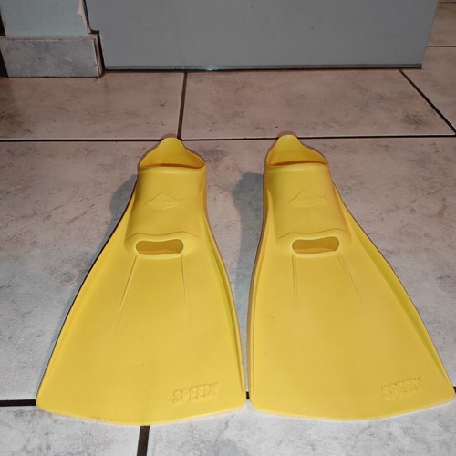 Florida Speedy swim fins size 28-30 yellow like new