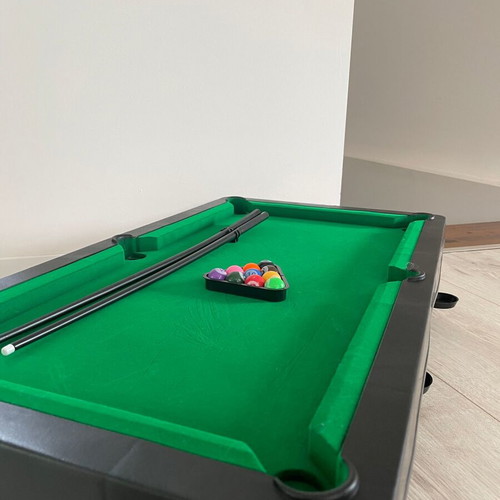 Children's billiards table like new, 30x60x15 cm, 2 cues, colorful balls