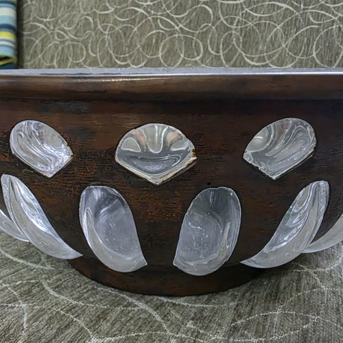 Large vintage bowl of bronze and glass like new