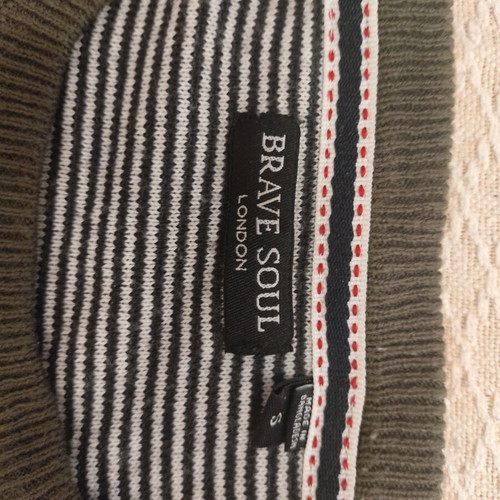 Brave Soul thin sweater size S new, khaki