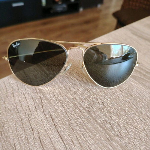 Ray-Ban sunglasses like new, green G-15 glass lenses, gold frame