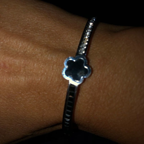 Handcuff bracelet new with daisy and stones in black and white