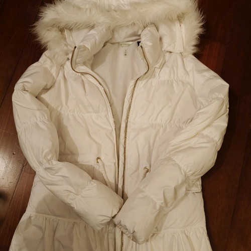 Women's winter puffer jacket white size M like new