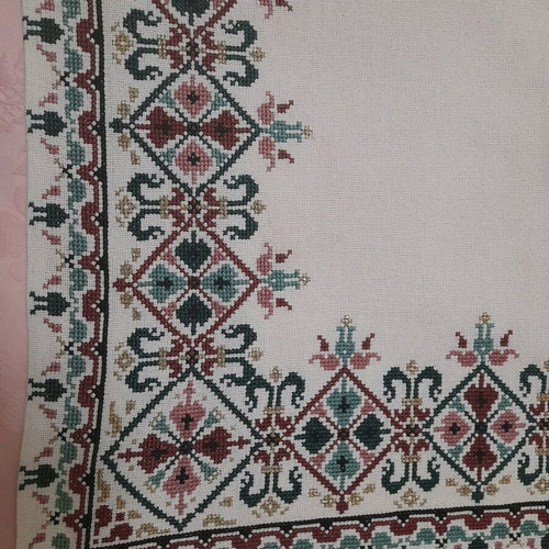 Embroidered square on canvas with Moulinex threads like new, 67×77cm