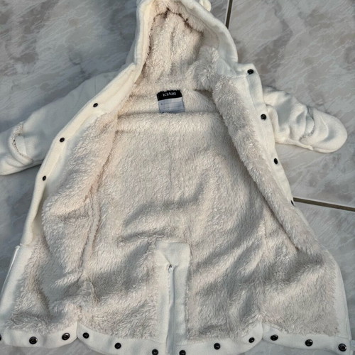 Kiabi baby romper like new with hood and fleece lining