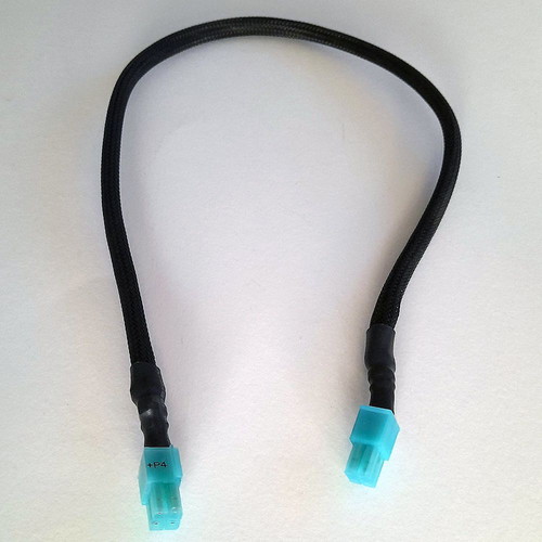 4Pin Male to Male Power Cable used, 0.5 m