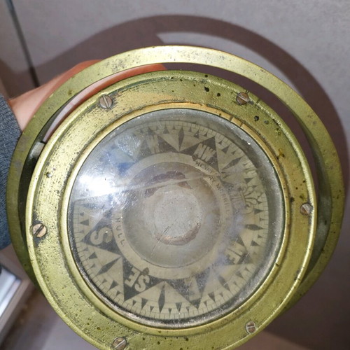Henry Morrill & Sons nautical compass used, brass, 19th century
