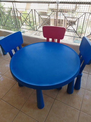 Τραπέζι Mammut IKEA σαν καινούργιο, πλαστικό, μπλε, εσωτερικού και εξωτερικού χώρου
