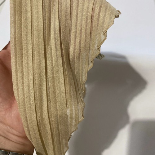 Scarf gold-beige diamond shape new, 72cm length