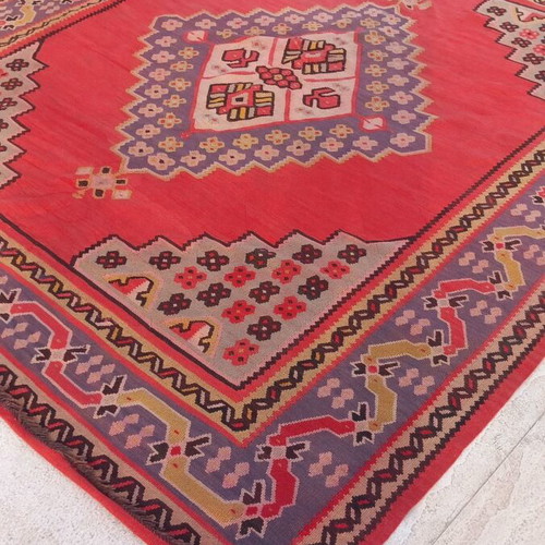 Handmade rug 3.20x2.75 like new