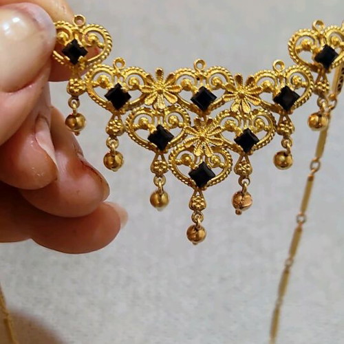 Vintage jewelry set 1978 18k gold with black sapphires like new
