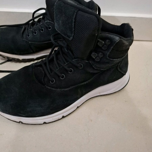 4F hiking shoes black like new size 40