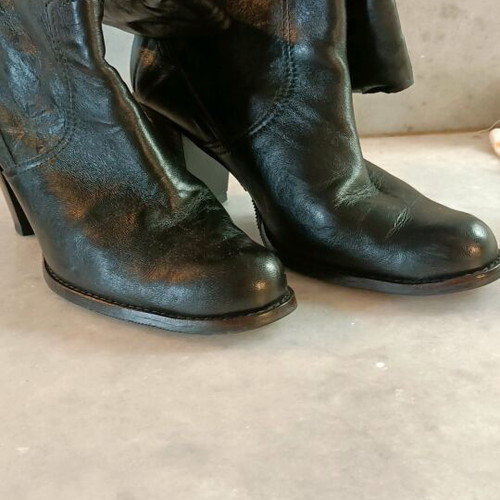 Leather mid-calf boots used, size 38, black