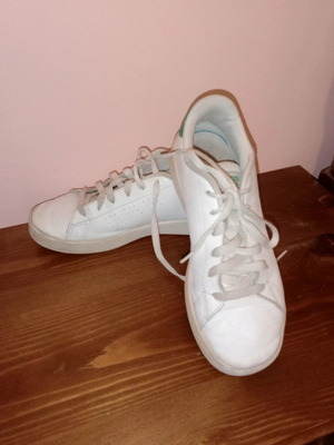 Adidas athletic shoes used, white and green, size 36-37