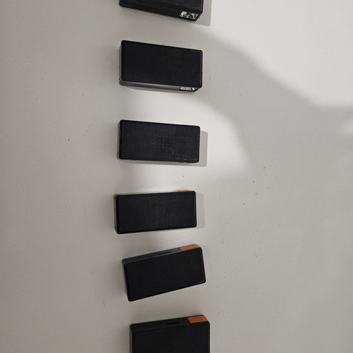 Flashlights like new, pack of 6, battery operated