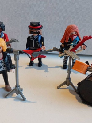 Playmobil Rock Band like new, set of six figures with instruments