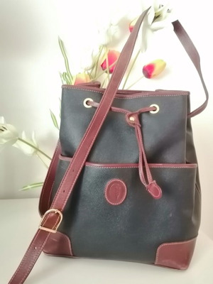 Τσάντα ώμου και χιαστί TRUSSARDI αυθεντική μαύρη made in Italy.