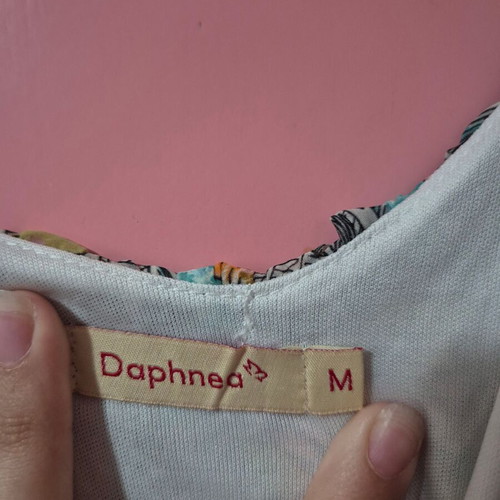 Daphnea Paris long loose blouse size M like new, multicolor