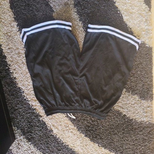 L shorts like new, summer style with pockets and drawstrings