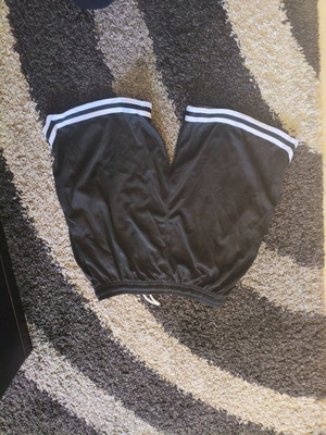 L shorts like new, summer style with pockets and drawstrings