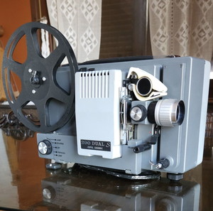 Προτζέκτορας Copal Sekonic 290 Dual S. Λειτουργικός, σε άριστη κατάσταση, με τη συσκευασία του.