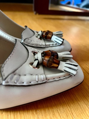 Gucci vintage pumps like new with bamboo detail and wooden heel