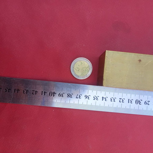 Brass rod 3.5x3.5x35 cm, 3.6 kg