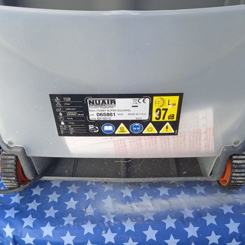 Nur Air portable air compressor with wheels