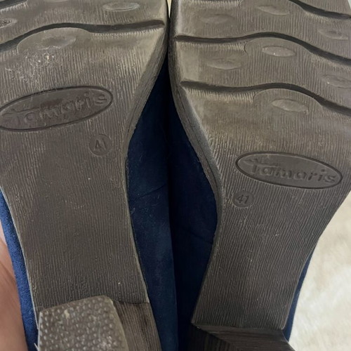 Tamaris women's suede pumps size 41 like new, navy blue