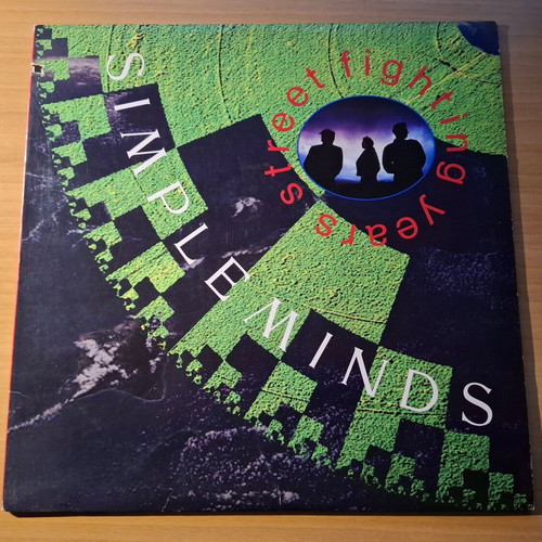 Simple Minds Street Fighting Years LP like new, rock