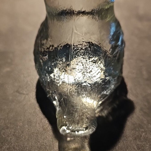 Pukeberg glass bird paperweight, vintage Scandinavian mid-century