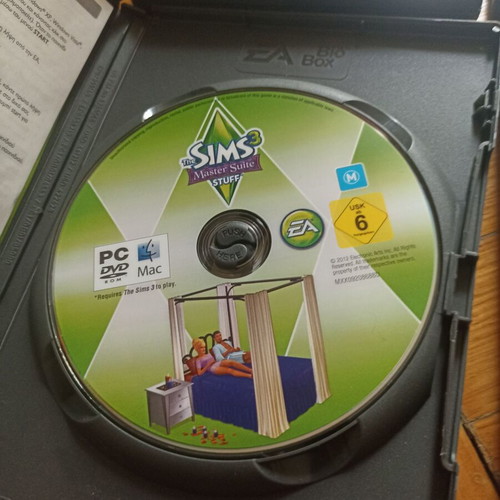 The Sims 4 PC game collection, 7 DVDs