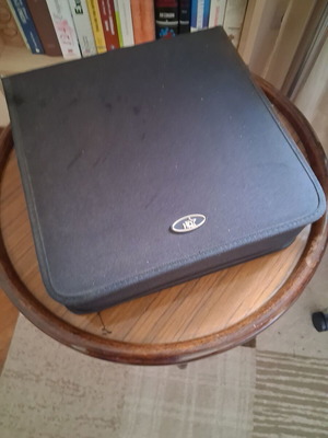 CD DVD case like new, holds 210 discs